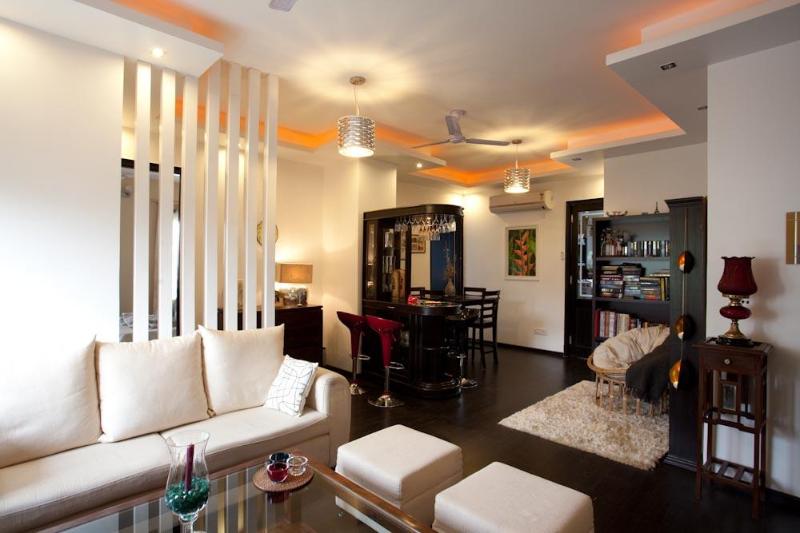 Fully Furnished Floor Sale Chittaranjan Park 